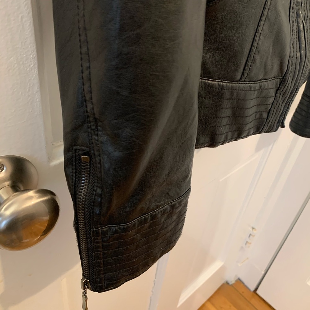 Max Studio Jacket - image 8